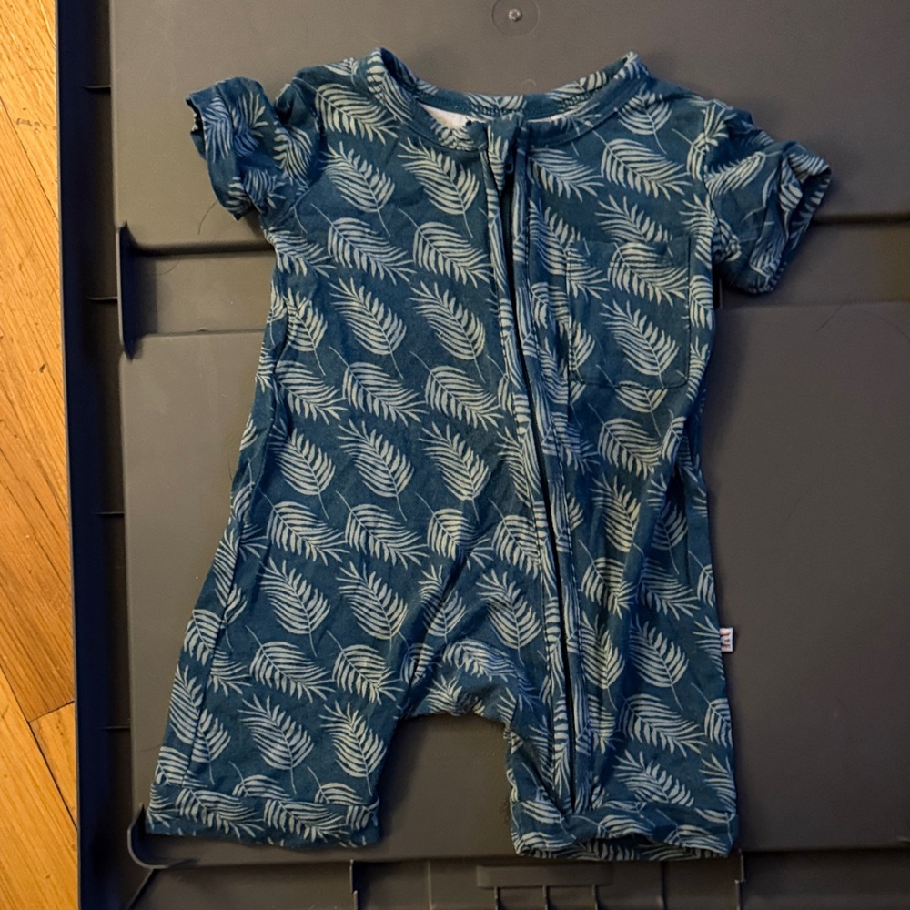 Emerson & friends Blue Leaf Print Baby Romper